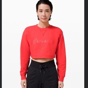 ALL YOURS CROPPED CREW *LUNAR NEW YEAR
Love Red
Size: 8